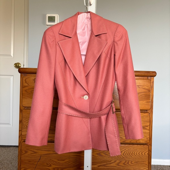 Douglas Hannant Size 0 Pink Cashmere Skirt Suit